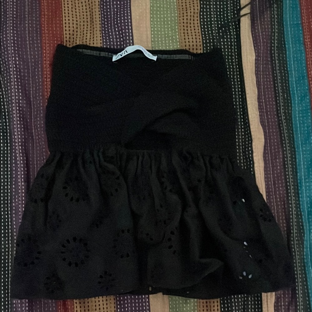 Zara Black Eyelet tube top